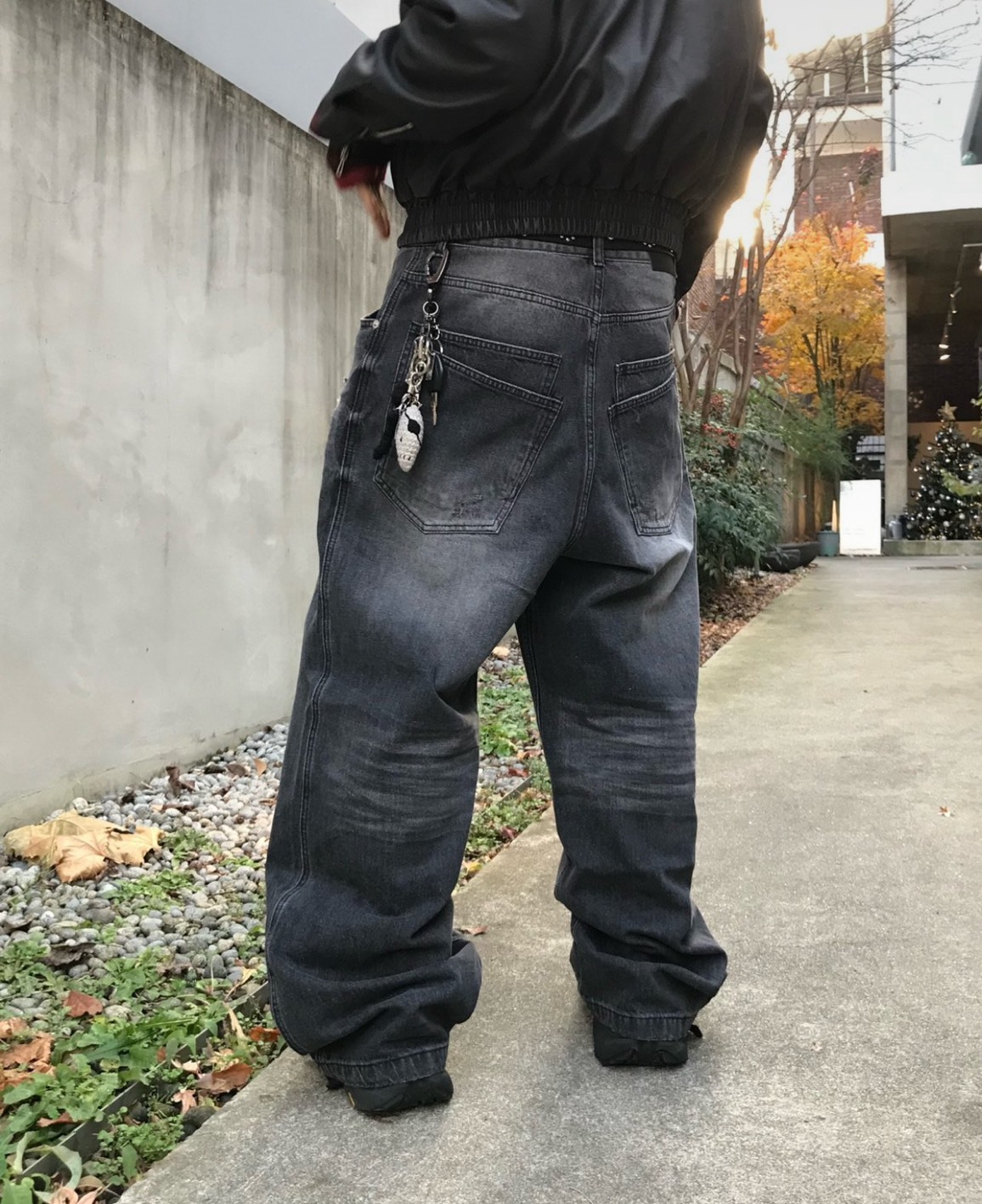 韓國 貓鬚 堆疊 後口袋 磨破 抽繩 牛仔褲