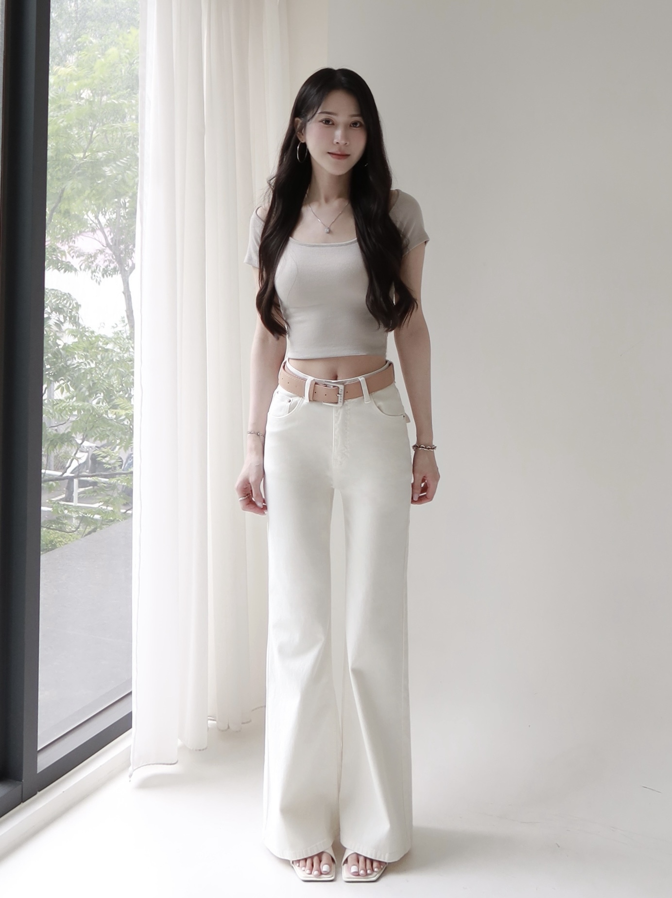 高腰直腿牛仔直筒褲(附皮帶)