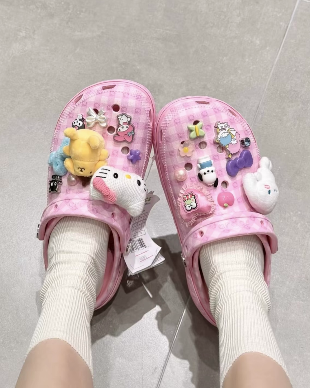 CROCS x SANRIO 三麗鷗 HELLO KITTY and Friends 粉色 聯名 洞洞鞋 拖鞋 男女鞋