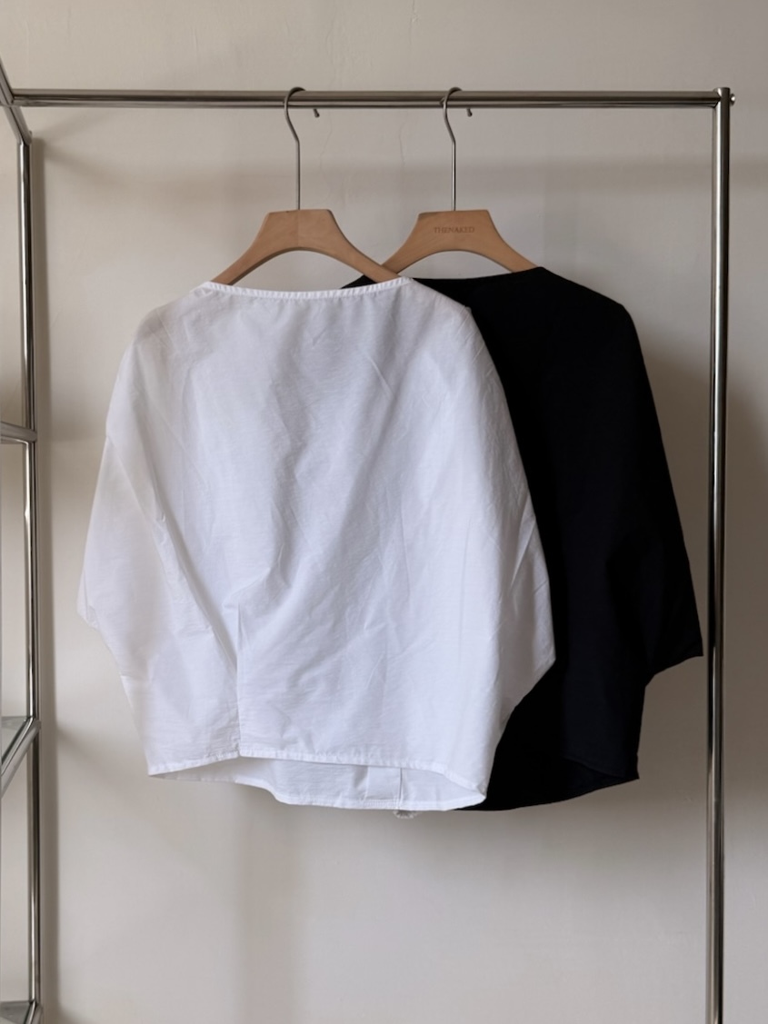 [現貨]  AK04// 氣質知性感 斜肩泡泡七分袖上衣