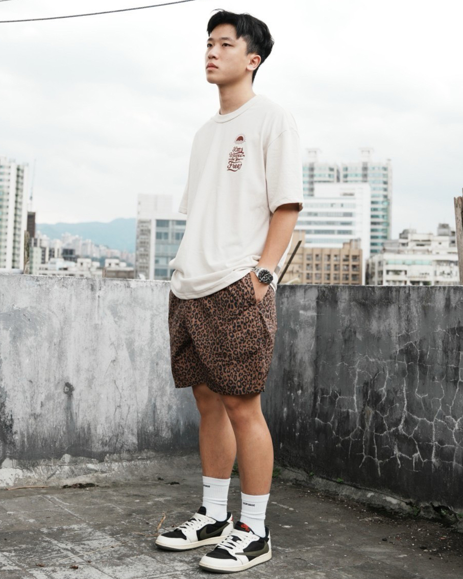 #24119 機能防潑水豹紋短褲 經典豹紋 男生實穿