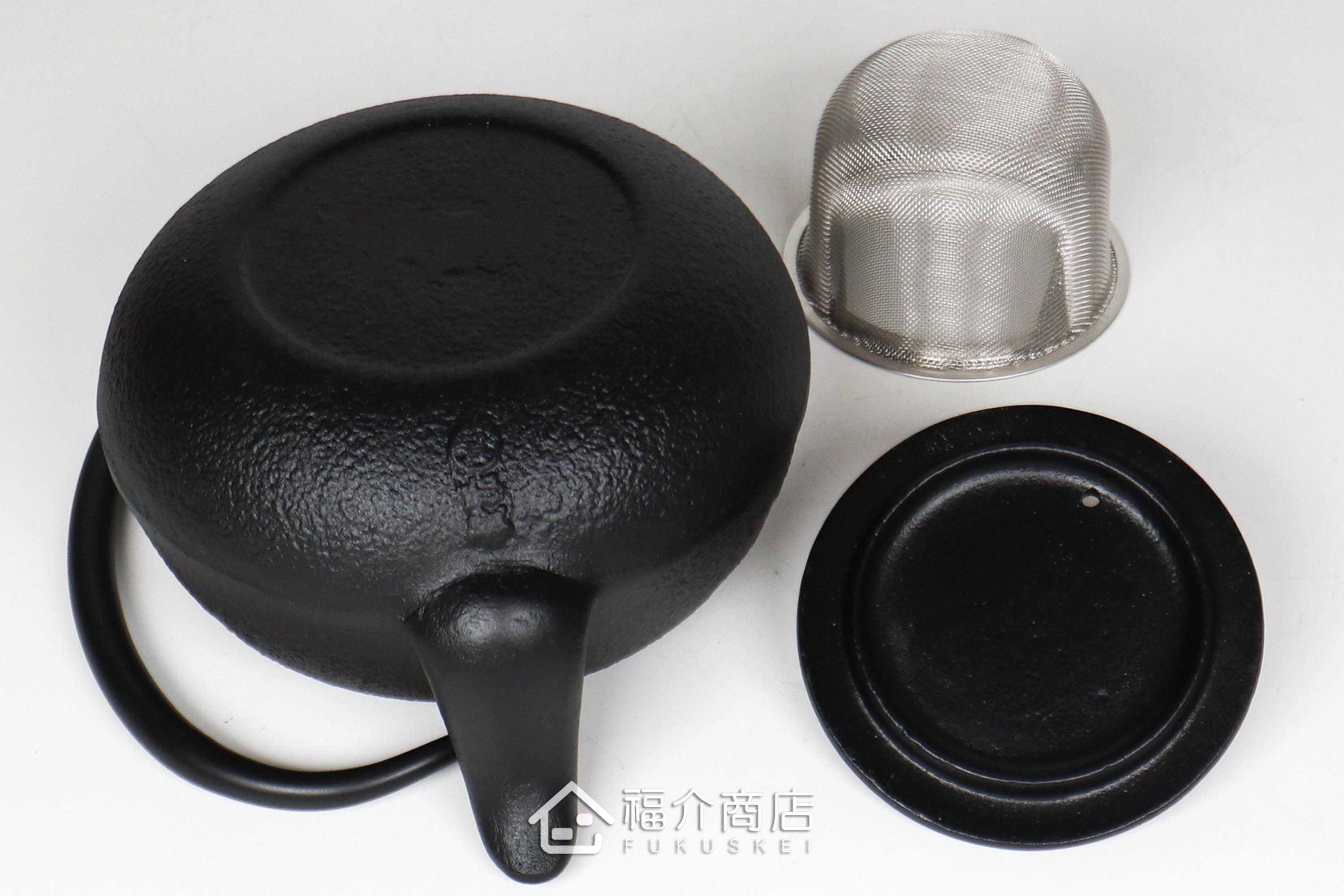 及甚鑄工所製作的日本泡茶壺,柚子楓葉造型壺身