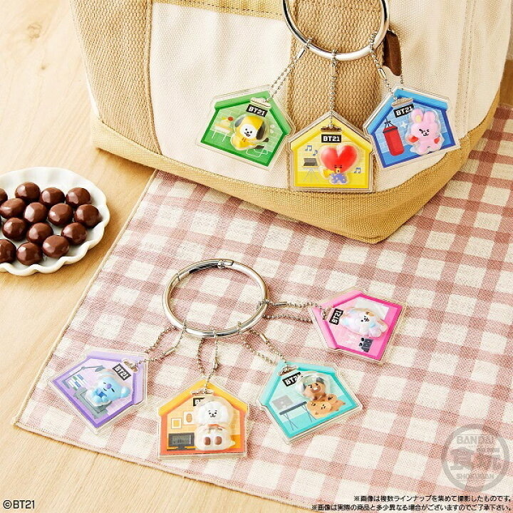 BT21 package charm 日本食玩