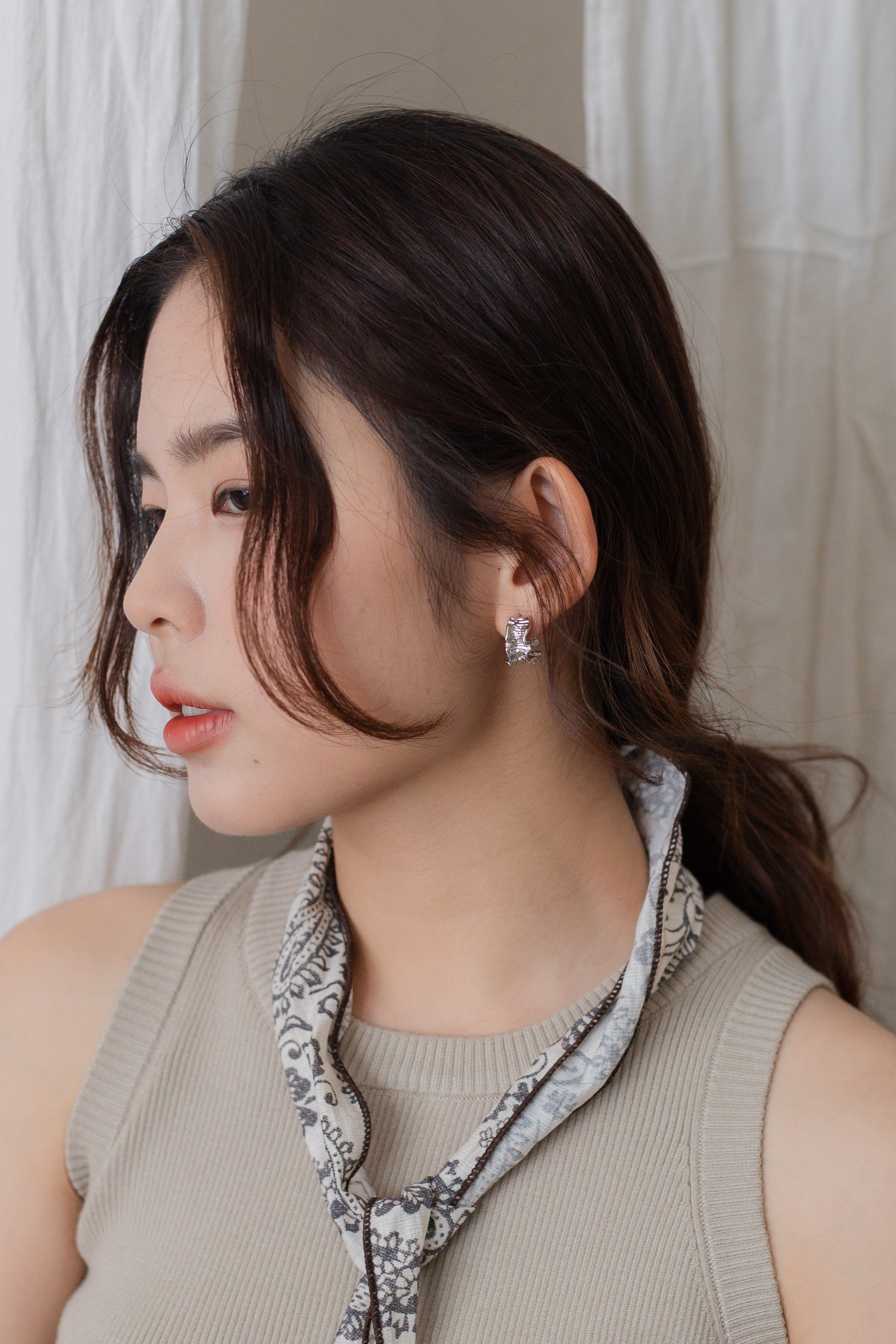 Fiion Ruffle Hoop Earring -D149