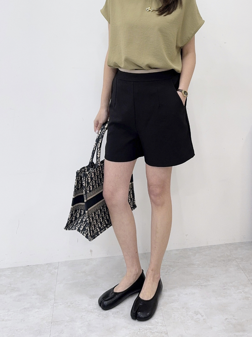 顯瘦西裝修身款・輕薄雪紡舒適短褲