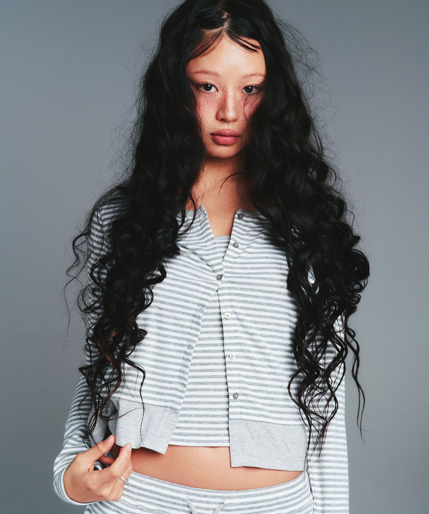 AMES-WORLDWIDE 針織開衫背心套裝 灰色 AM2GSFK691AGR