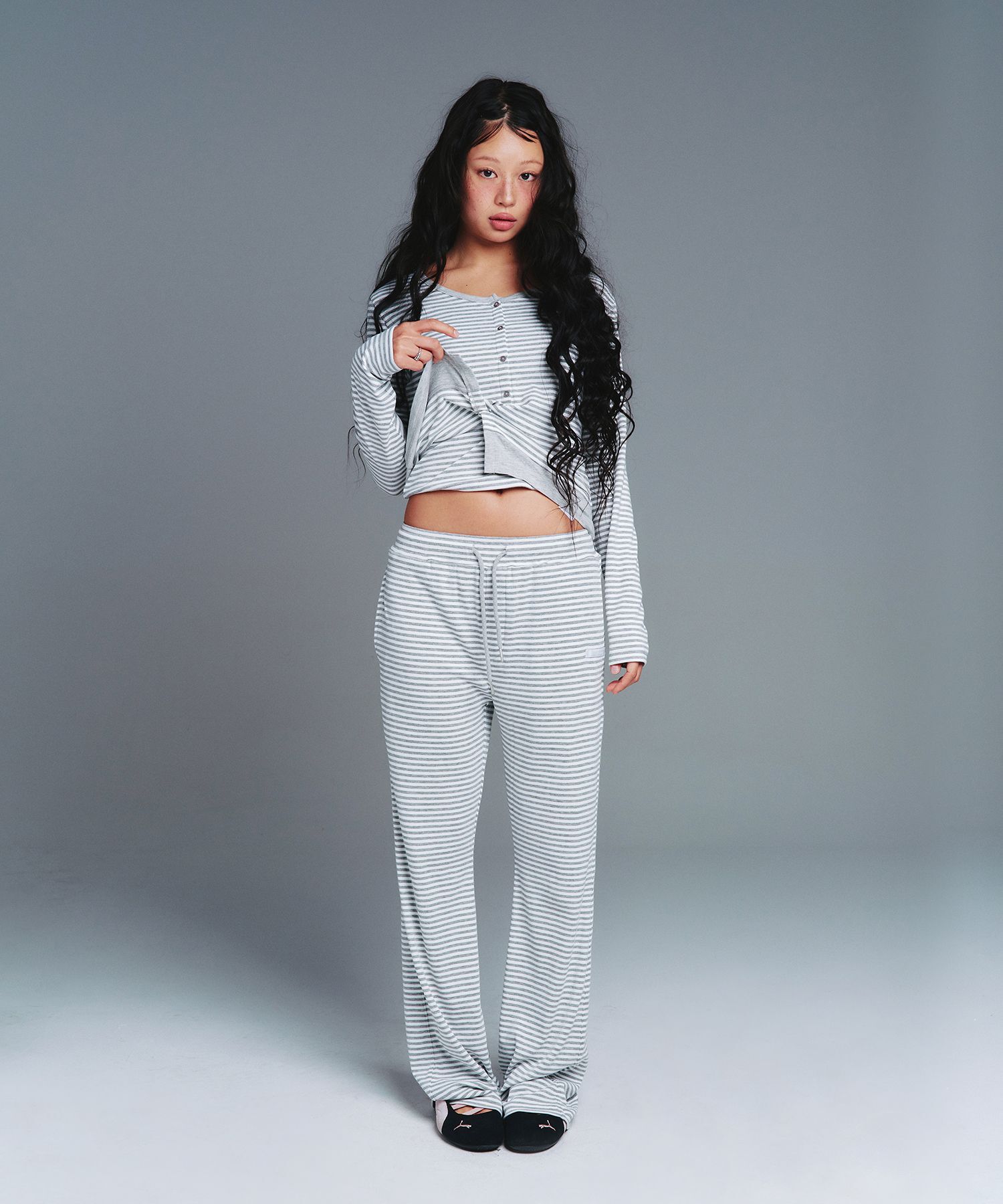 AMES-WORLDWIDE 經典靴型內搭長褲 灰色 AM2GSFPA08AGR