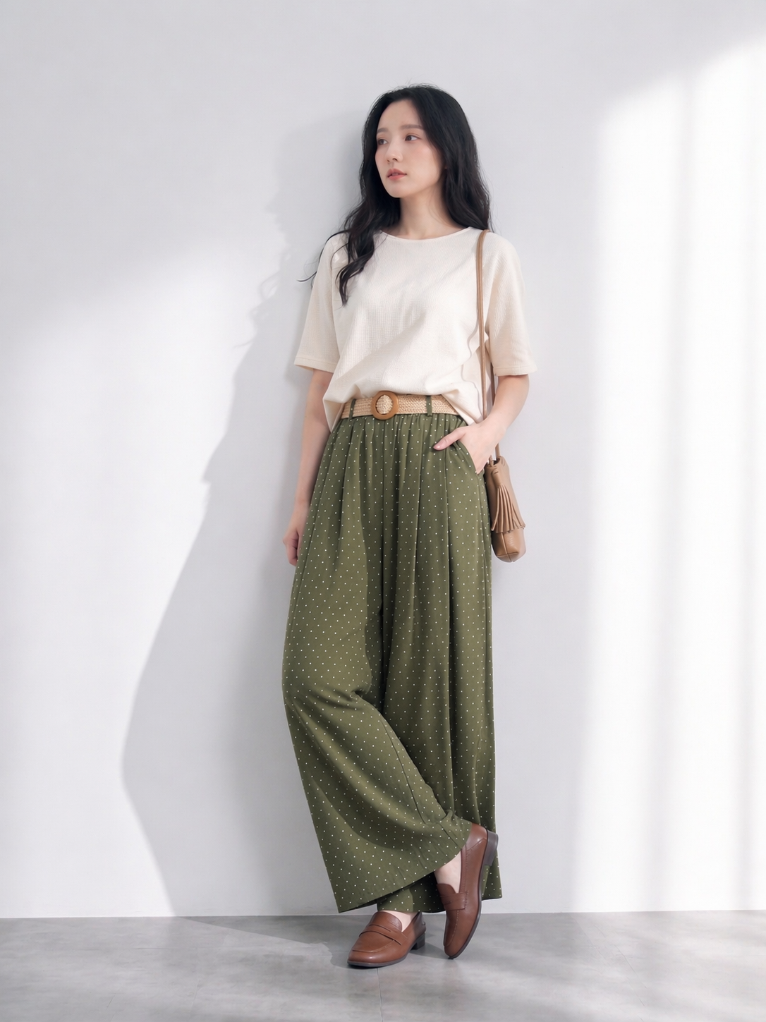 側邊抓褶連袖空氣棉上衣棉麻感點點九分寬褲組合