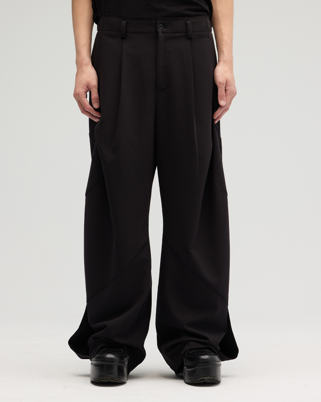 Vacant｜ES0182 - Wide Spliced Pants (Black)