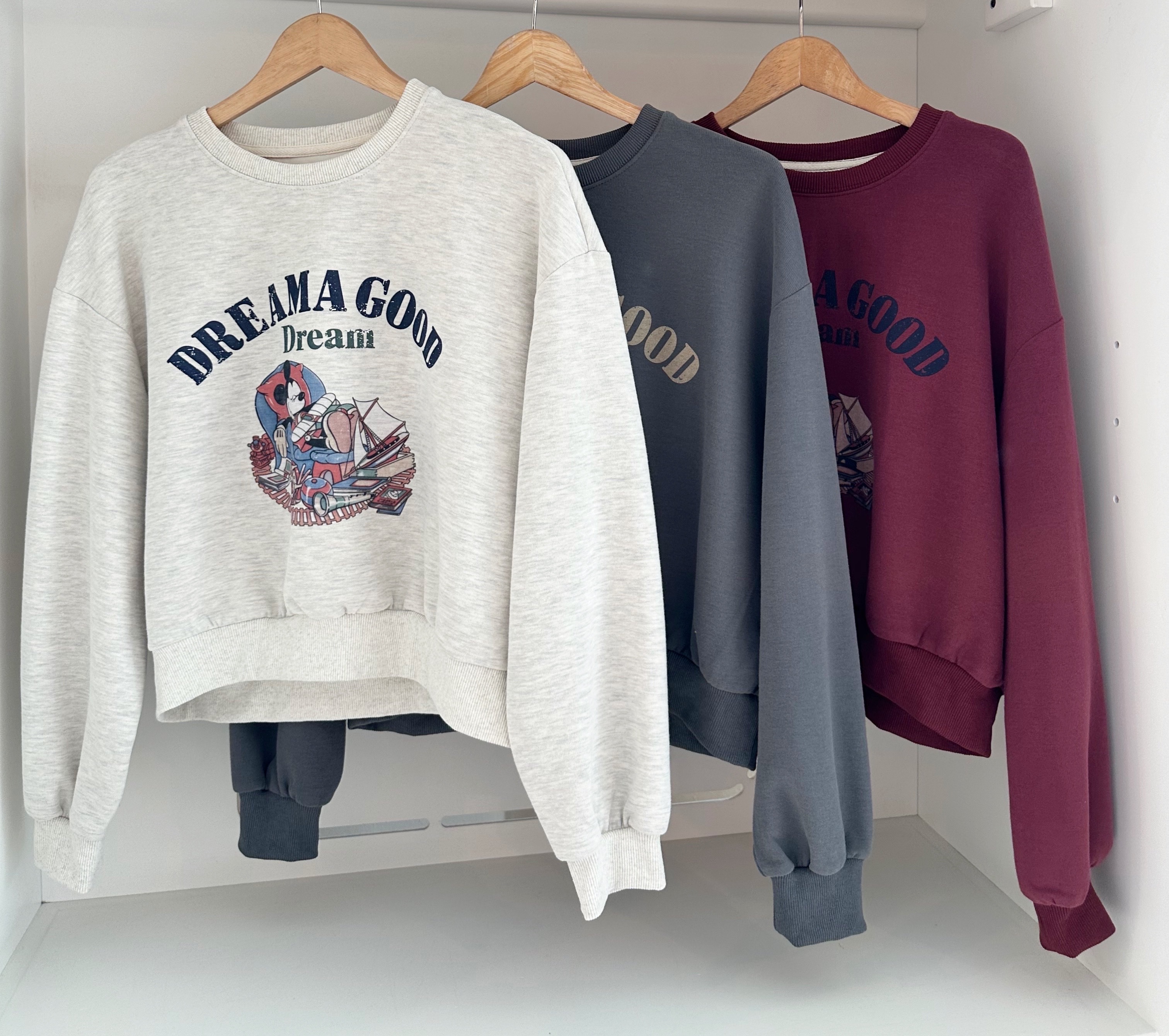 LONG SLEEVE MICKEY CROP SWEATS