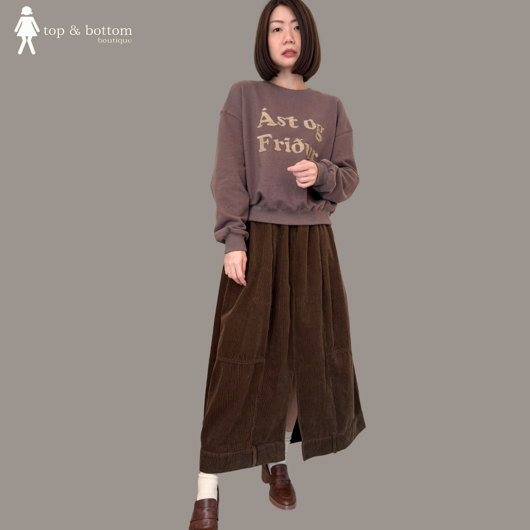 LONG SLEEVE EMBROIDERED WORDING SWEATS