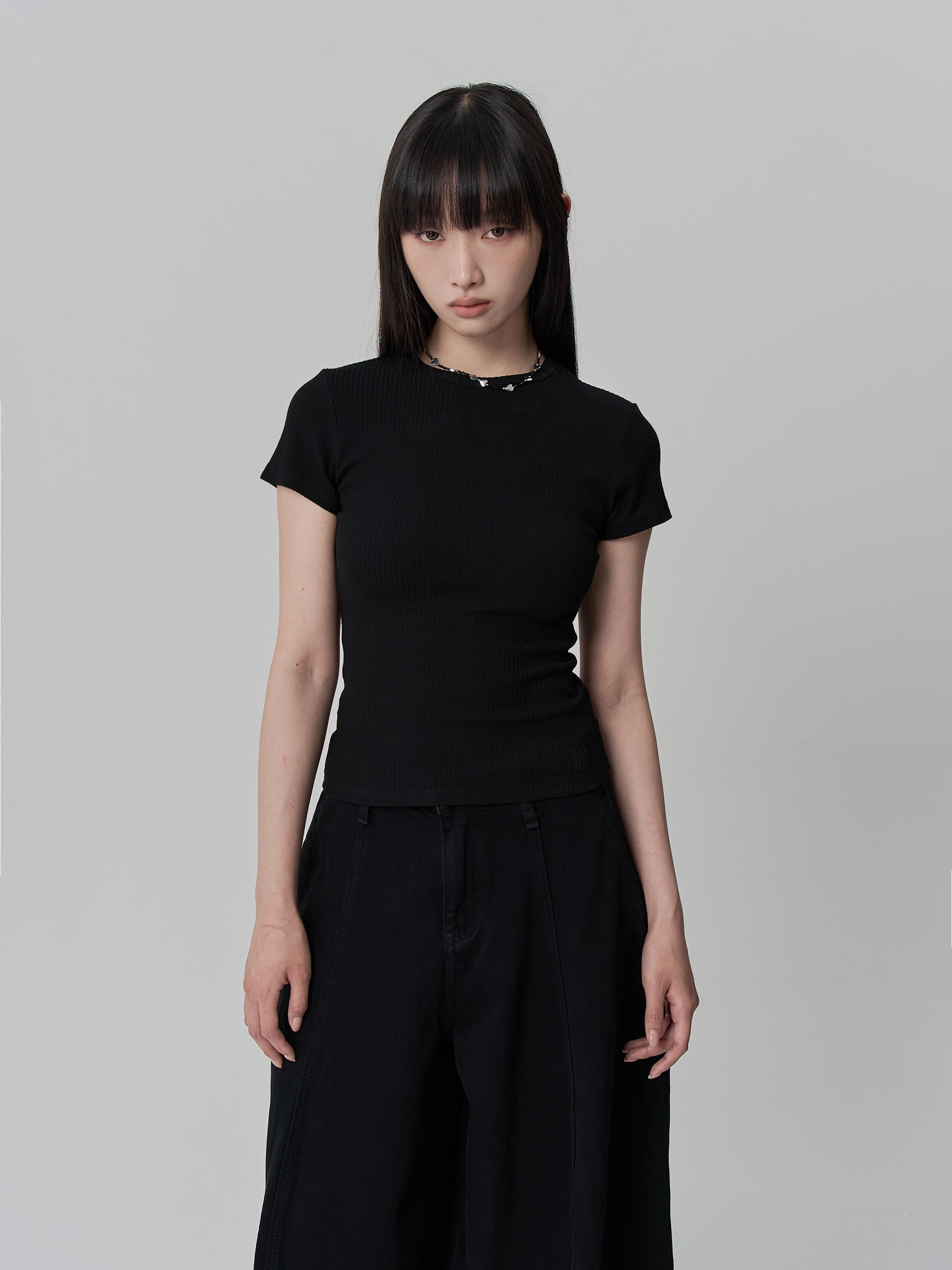 2026基礎刺繡正肩短袖-黑