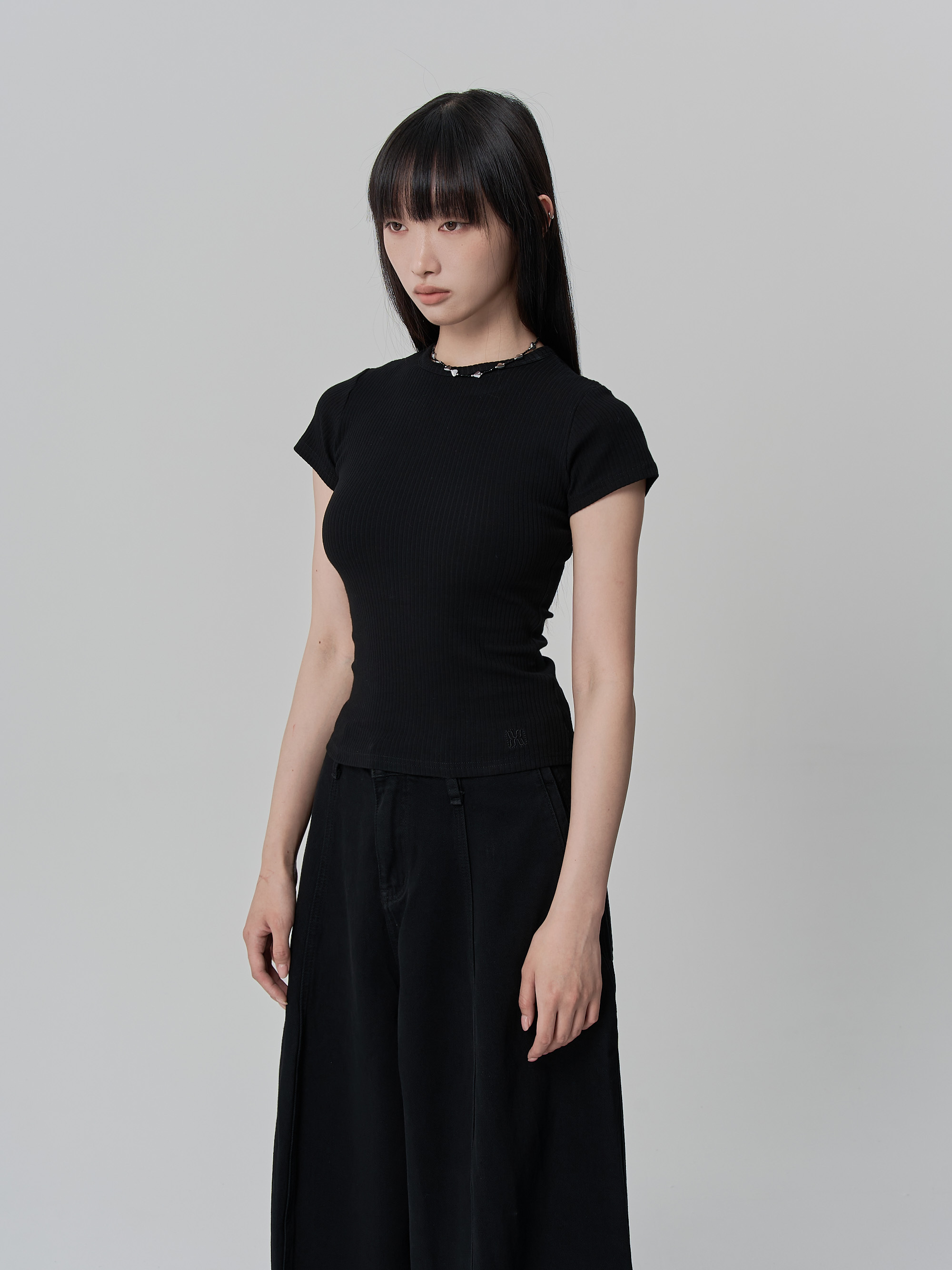 2026基礎刺繡正肩短袖-黑