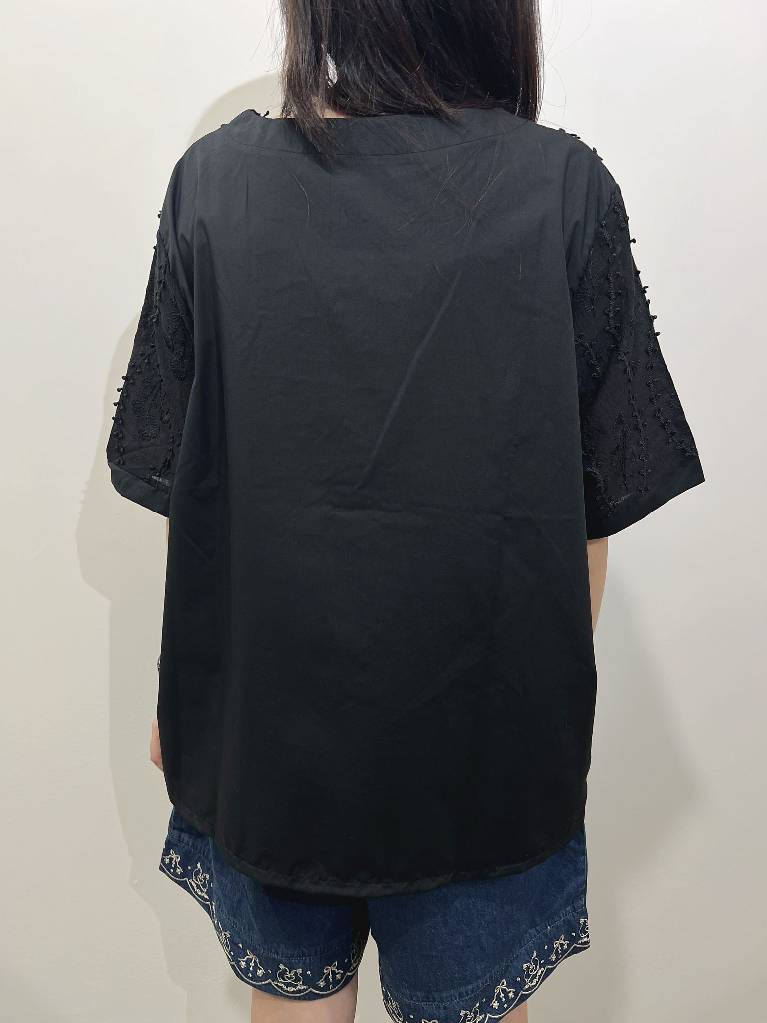 MA 刺繡枝葉top