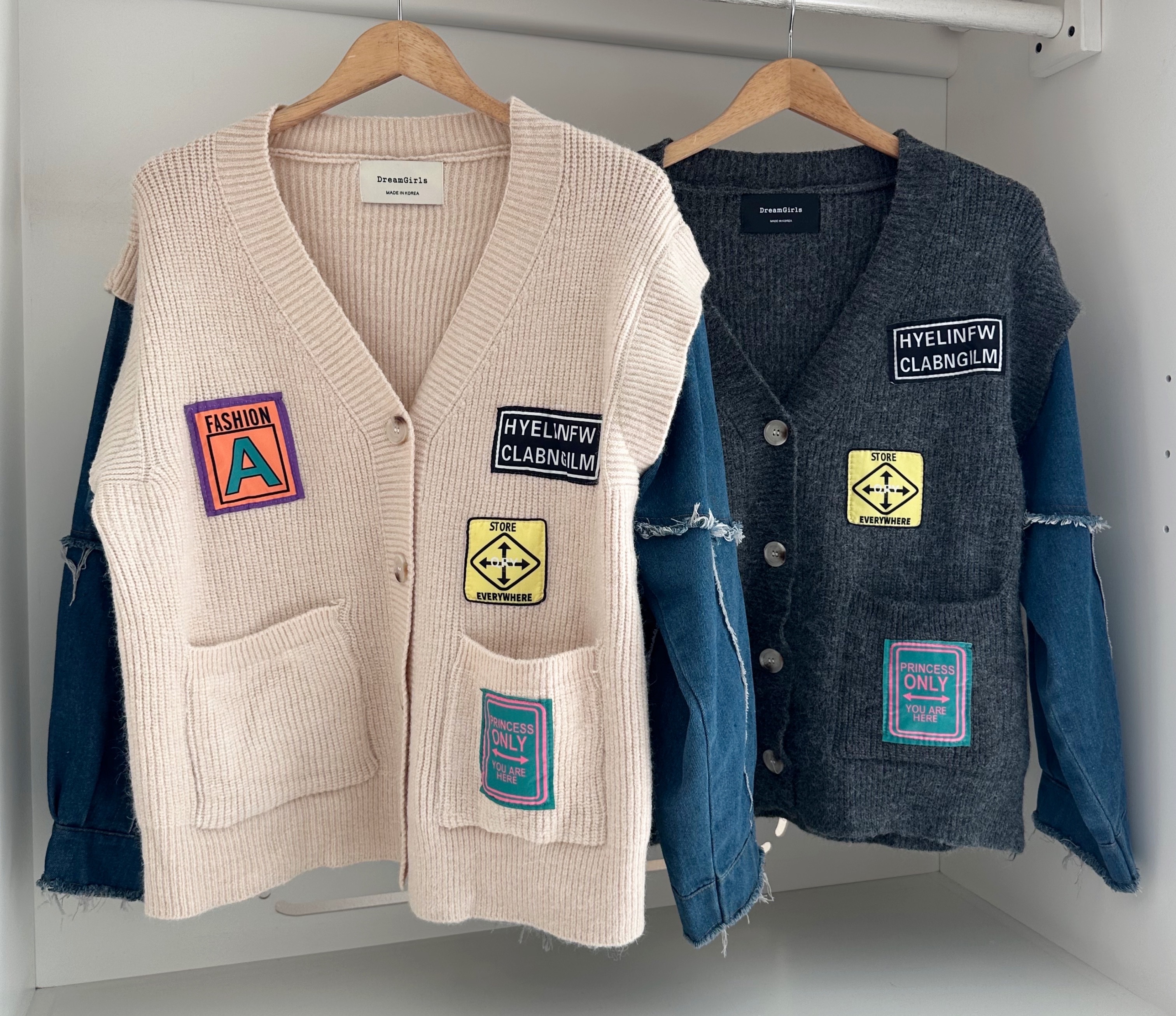 DENIM SLEEVE BUTTON KNIT CARDIGAN