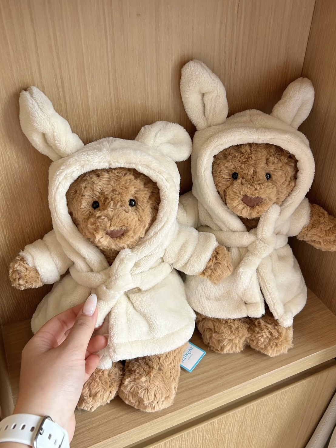 JELLYCAT 巴賽隆納 浴袍熊 26公分