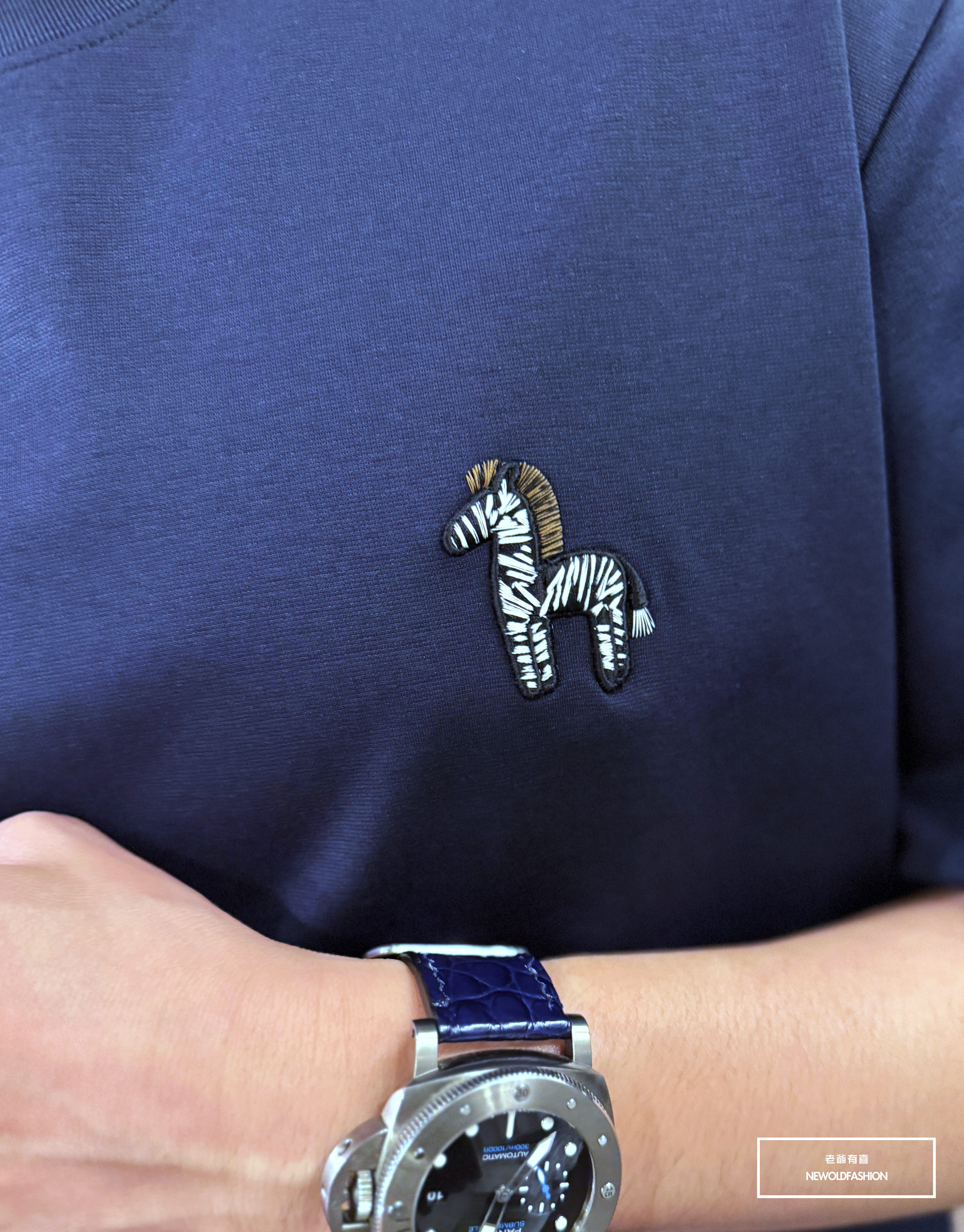 『新品上市』重磅搖滾斑馬刺繡短T(NOF2604Z8003)-深藍