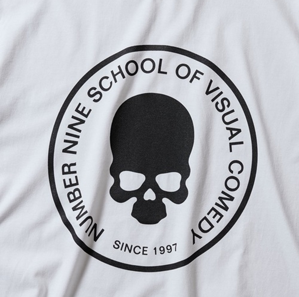 NUMBER NINE SKULL MOTIF CIRCLE LOGO T-SHIRT - WHITE PRE ORDER ITEM (預訂中)