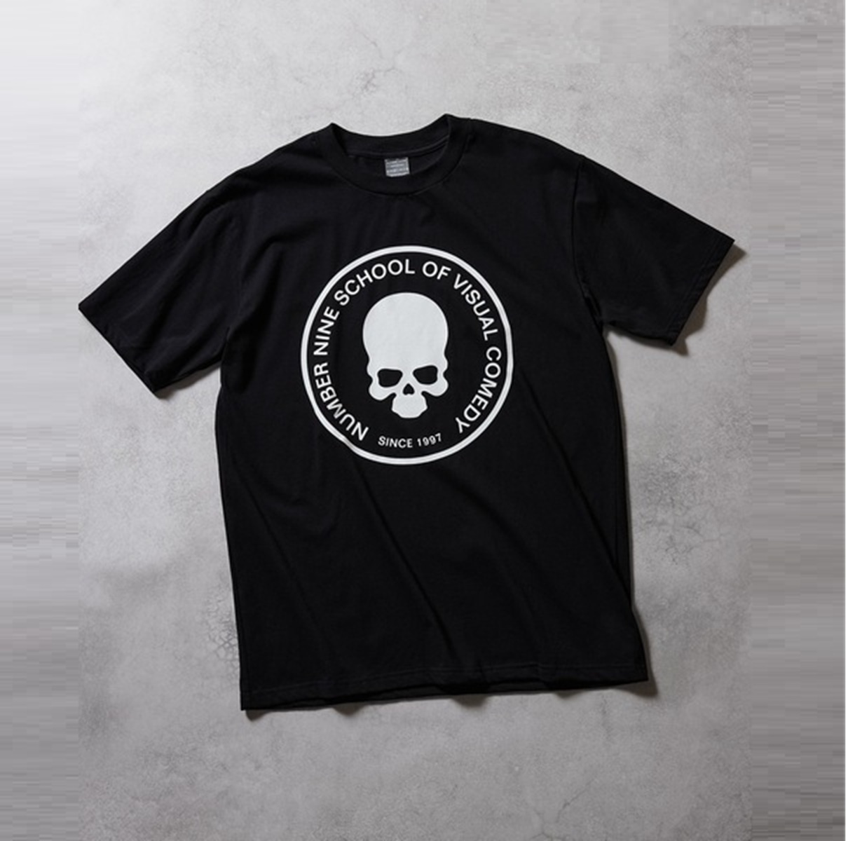 NUMBER NINE SKULL MOTIF CIRCLE LOGO T-SHIRT - BLACK PRE ORDER ITEM (預訂中)