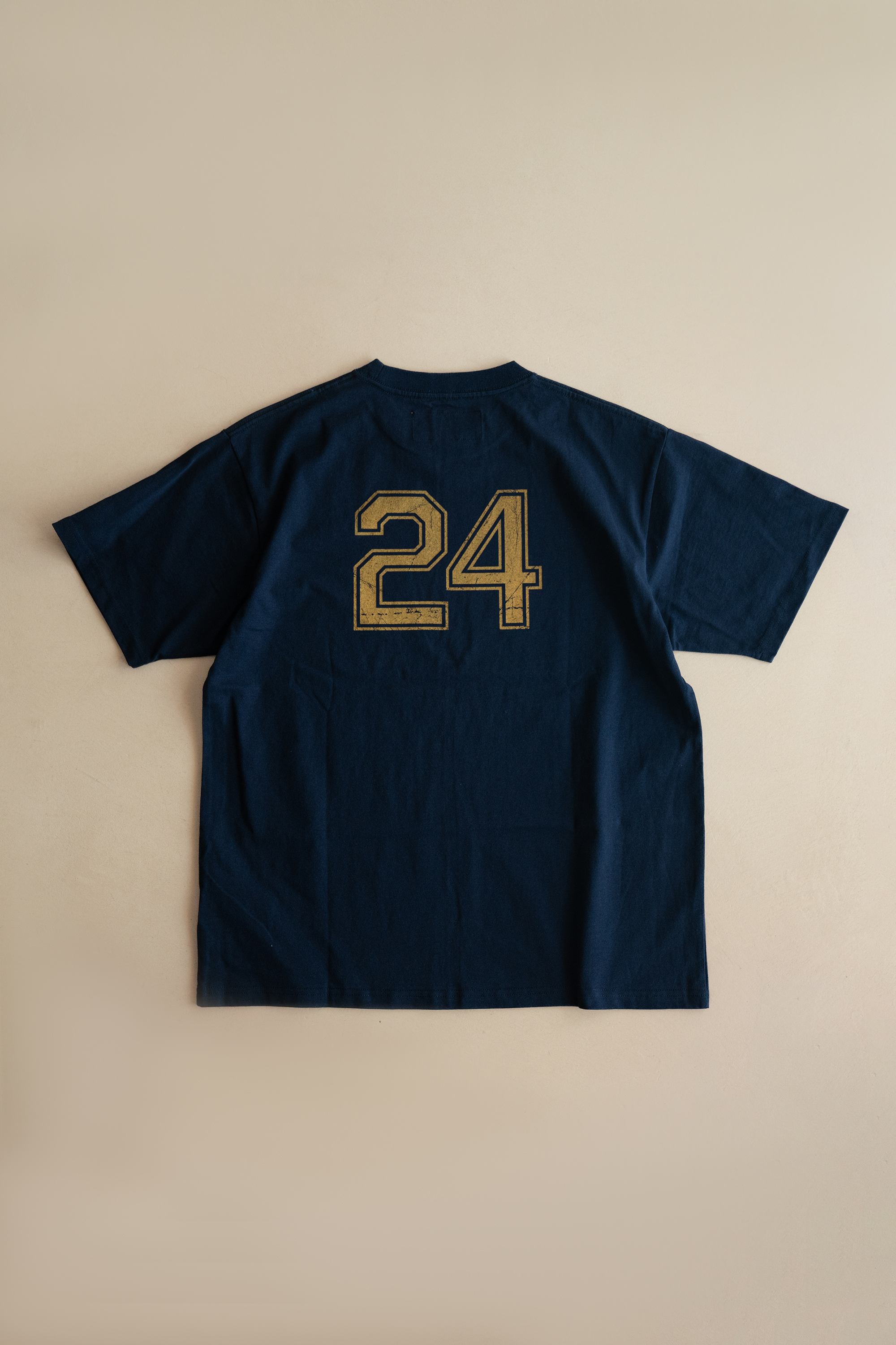 UNIVERSAL OVERALL COLLEGE WINDY. JR PRINT S/S TEE (2COL)