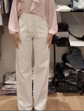 MN6123 夏日必備純白直筒薄牛仔褲