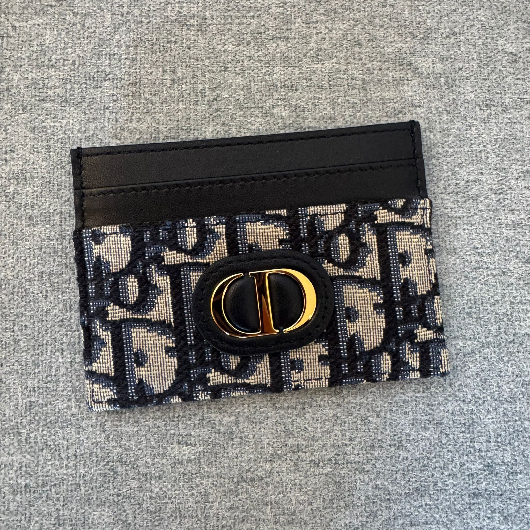 FRA-GGG0423-241 Dior 52152UTZQ (C4)