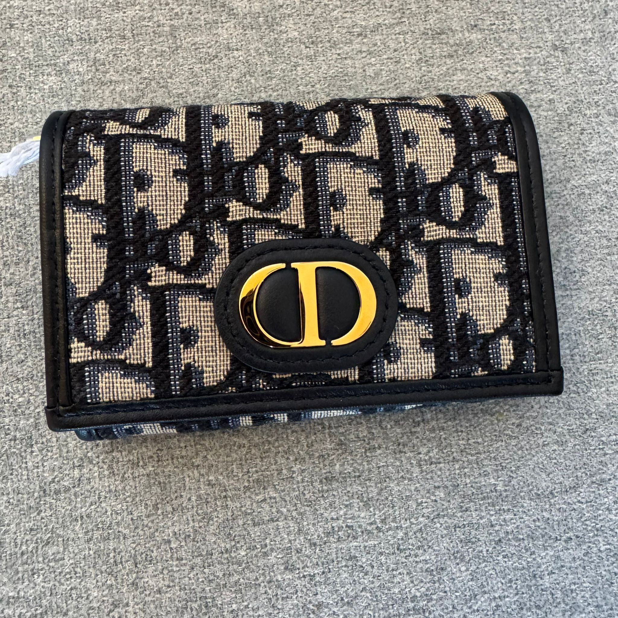 FRA-GGG0423-242 Dior S2300UTZQ (C5)