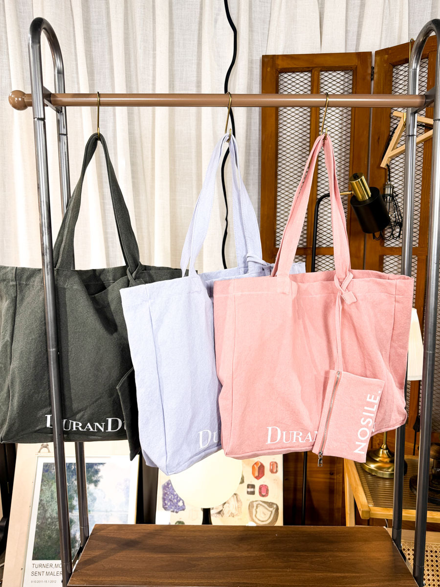 【多買多優惠】英文字PRINT．扯布料SHOULDER BAD (連細袋仔)【不設退換】