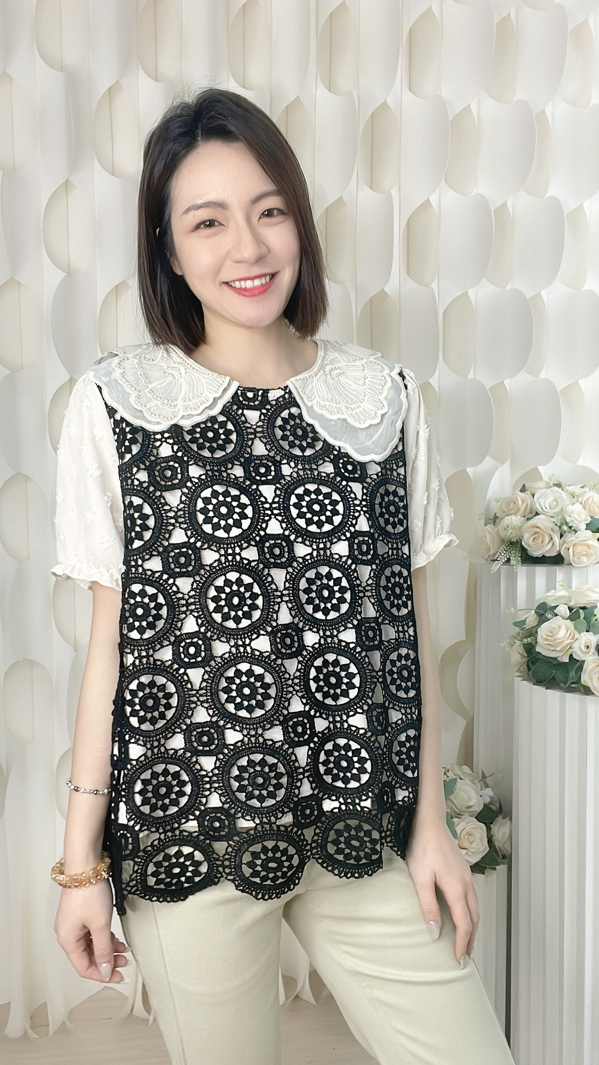 刺繡娃娃領圓形通花雪紡上衣（胸44 腰44 長25吋）36100 #2304clo