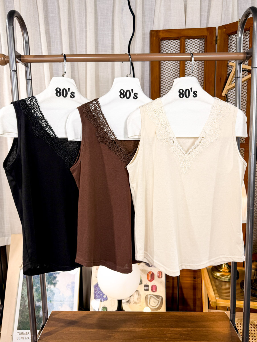 【多買多優惠】V領邊LACE．竹節料背心【不設退換】