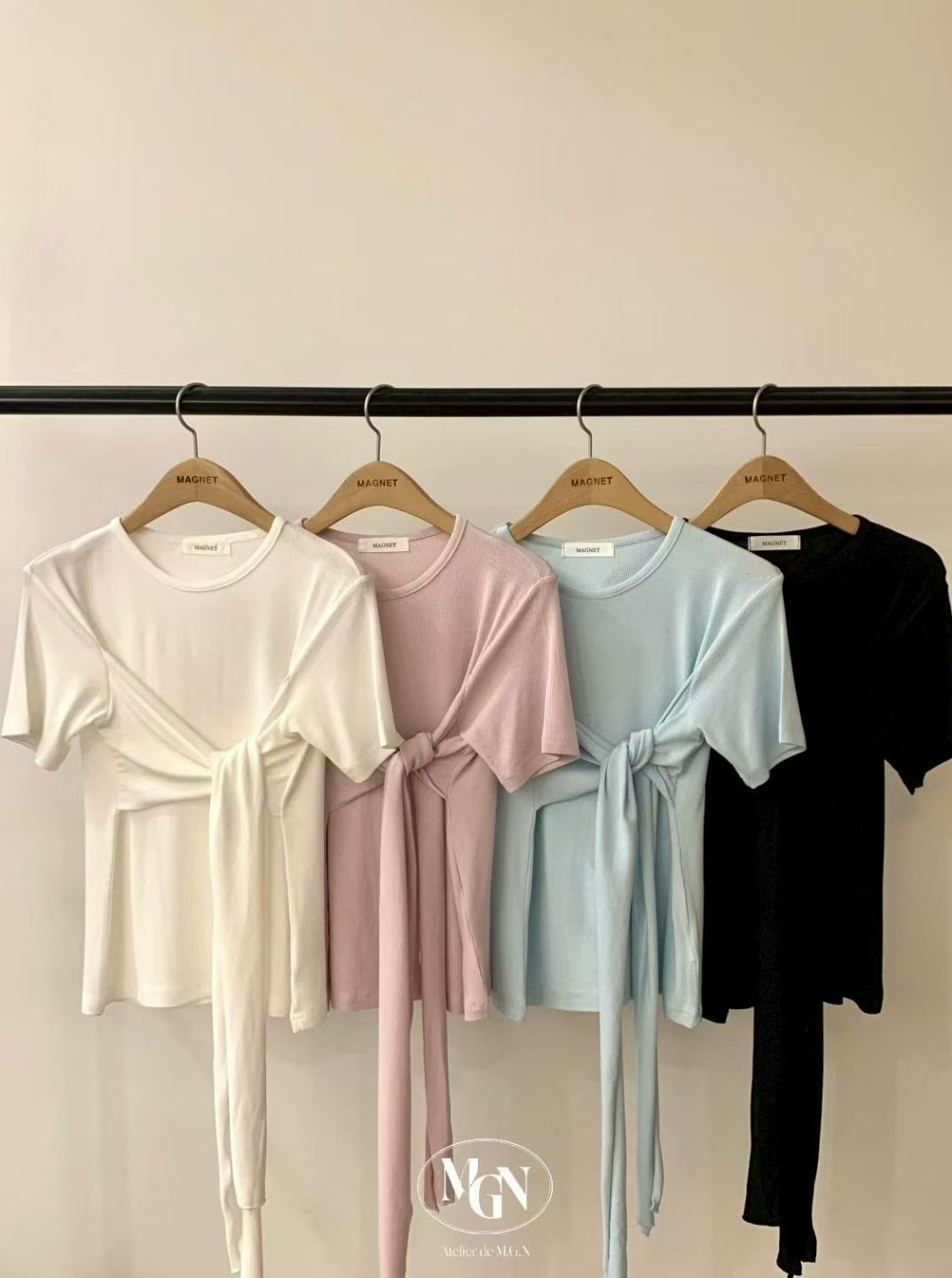 MN6133 側蝴蝶綁結軟綿氣質上衣