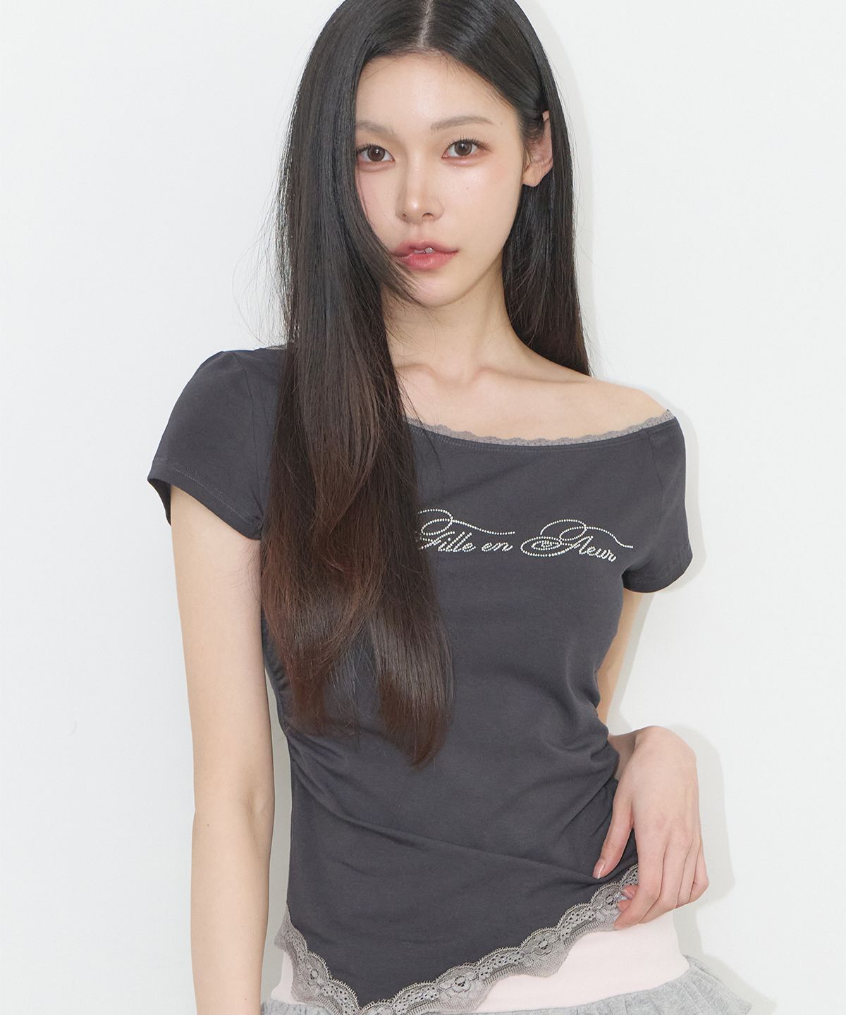 ILLIGO 蕾絲單肩抽褶上衣 炭灰 26SMTOP12CH