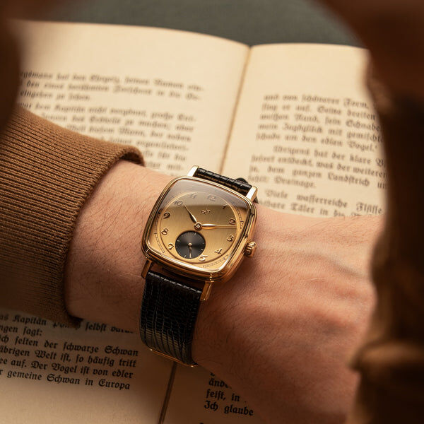 1954 Amalfi Mechanical - Gold / Gold