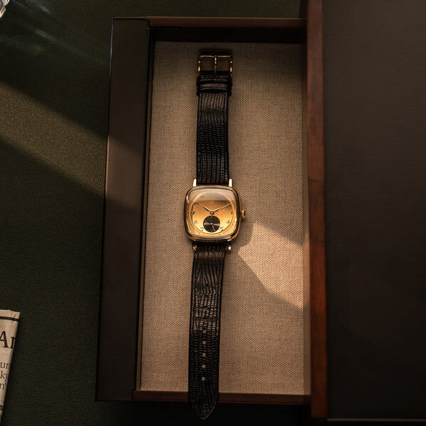 1954 Amalfi Mechanical - Gold / Gold