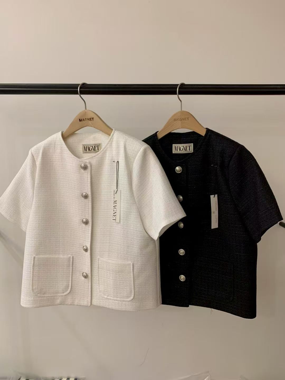 MN6143 珍珠排扣小香短袖上衣