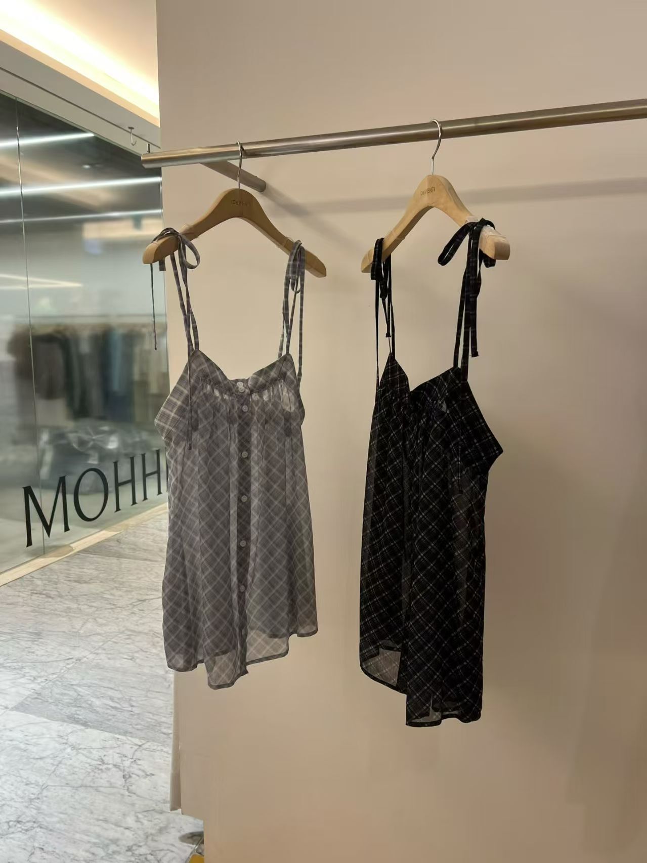 DV6105 雪紡格紋蝴蝶結吊帶排扣背心