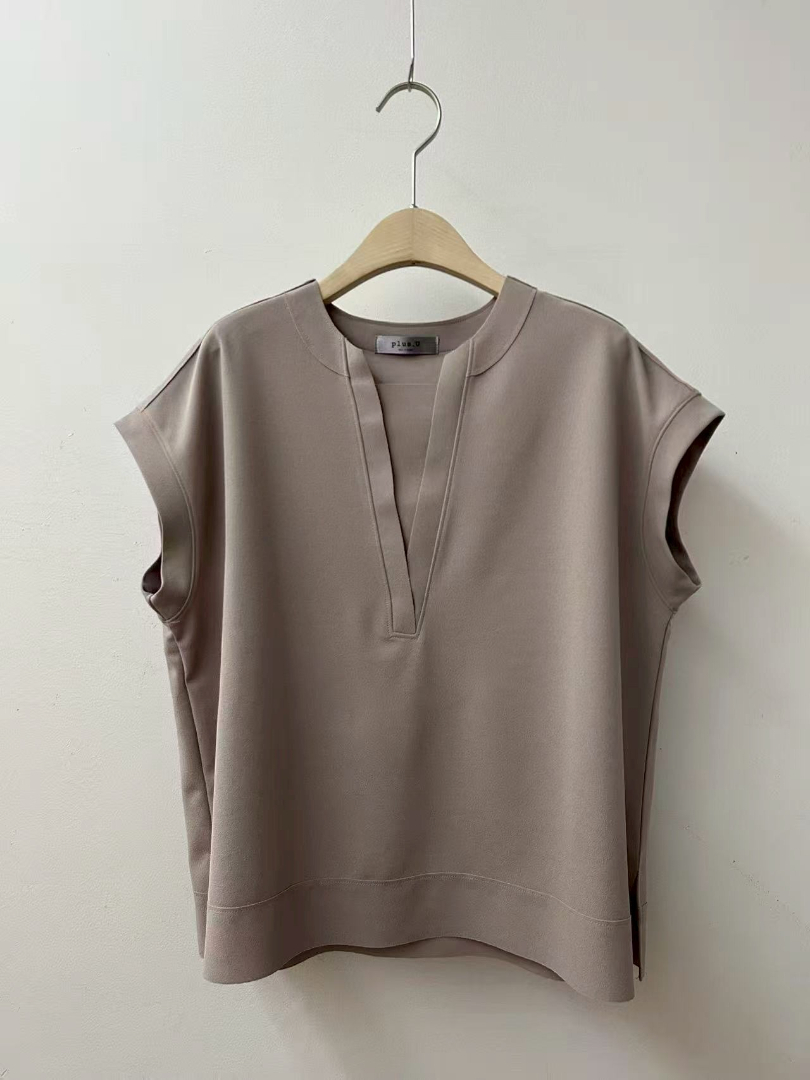 夏天穿也舒適★輕盈雪紡氣質上衣