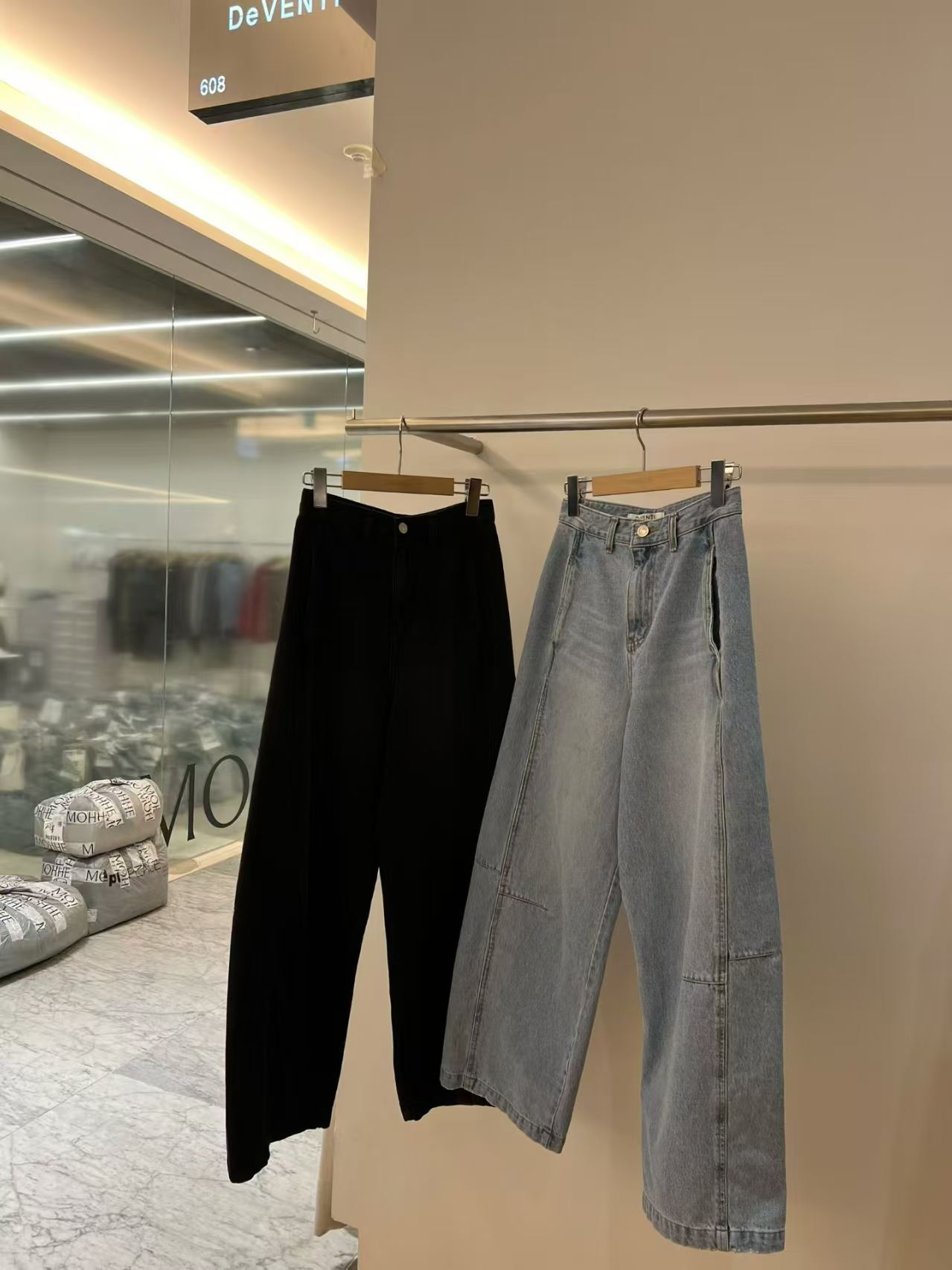 DV6126 設計感車綫貓鬚高腰牛仔褲