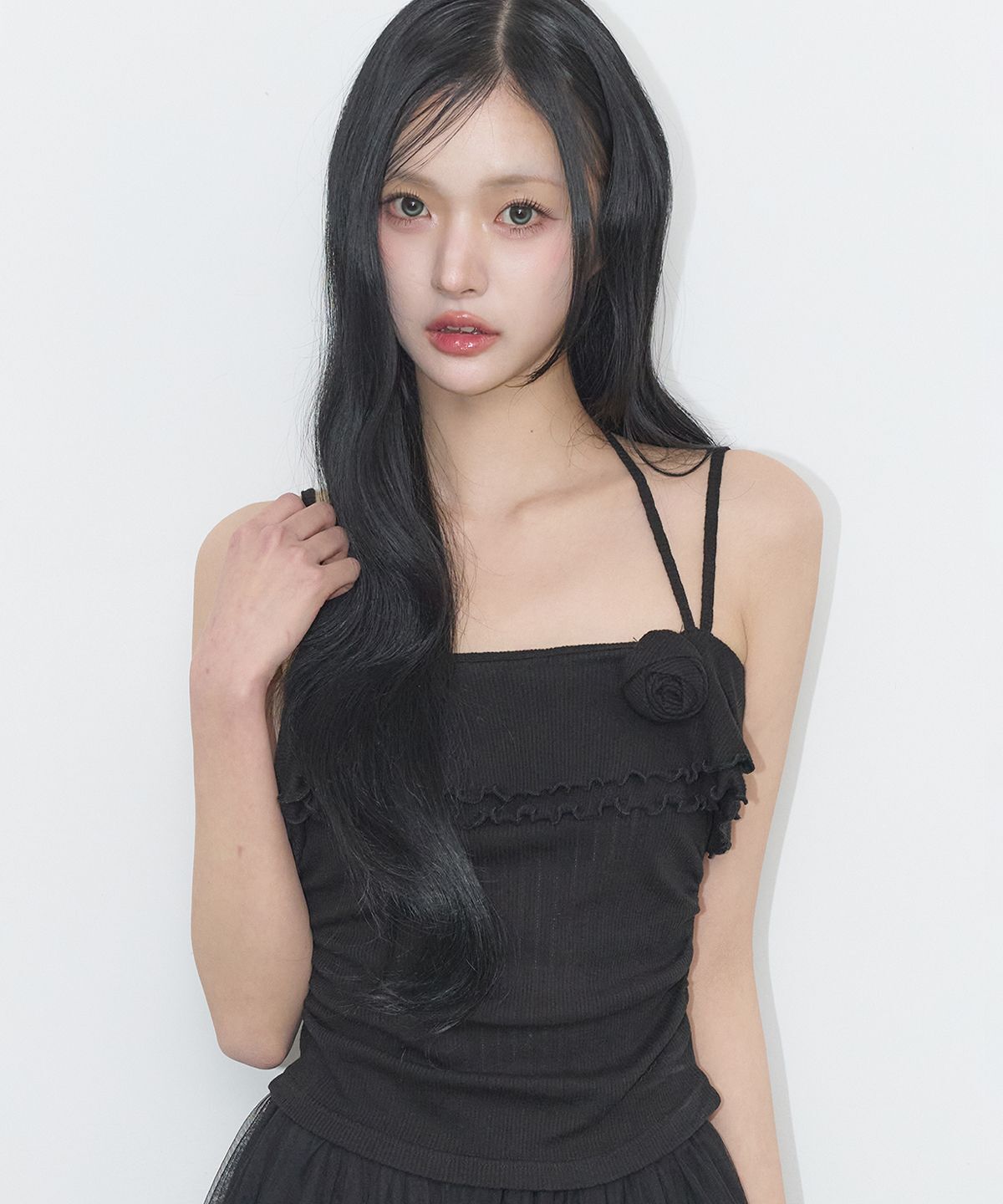 ILLIGO 玫瑰荷葉邊無袖上衣 黑色 26SMTOP07BK