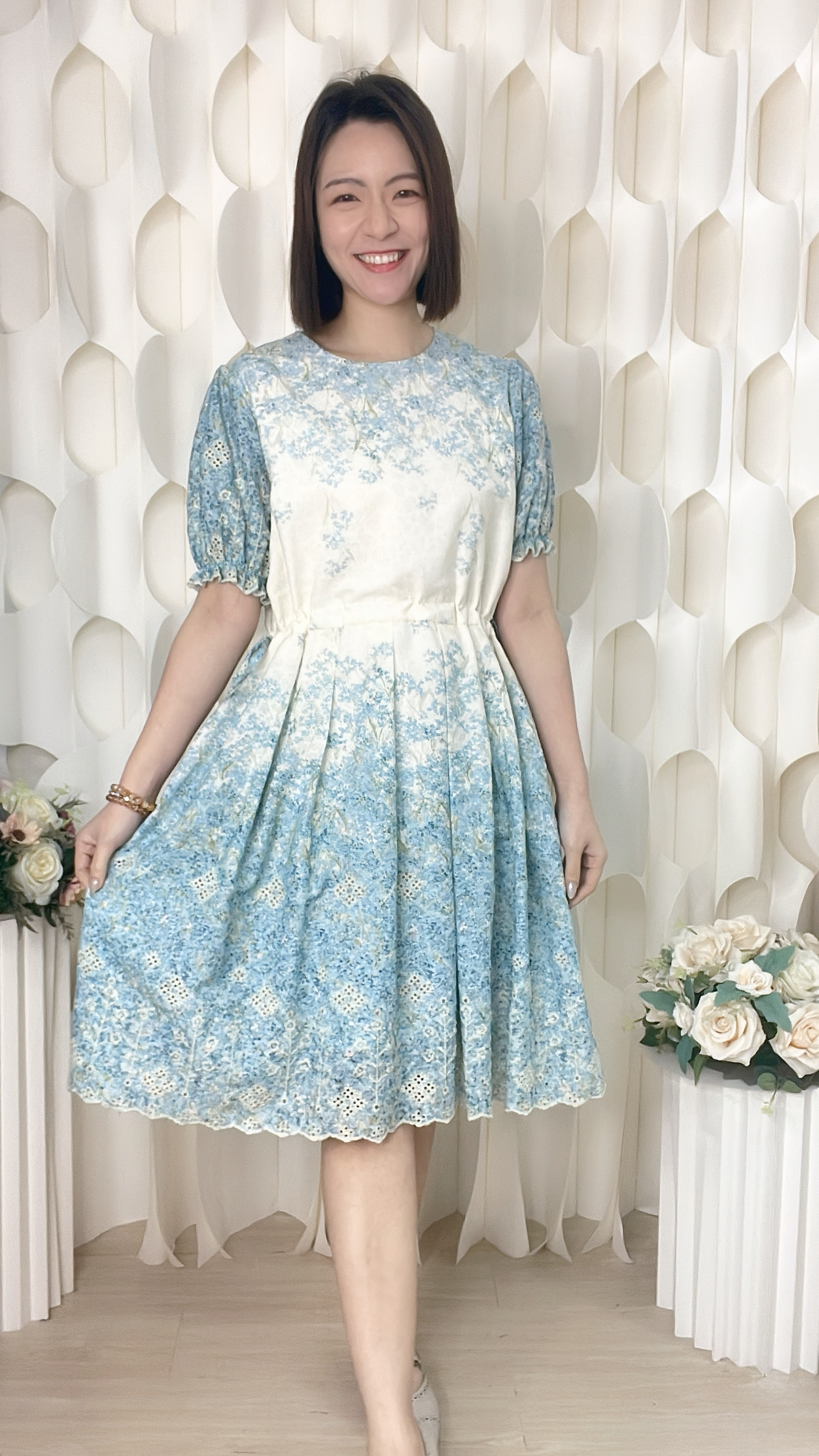 刺繡柔和梳織印花連身裙（胸41 腰40 臀40 長38吋）37012 #2304clo