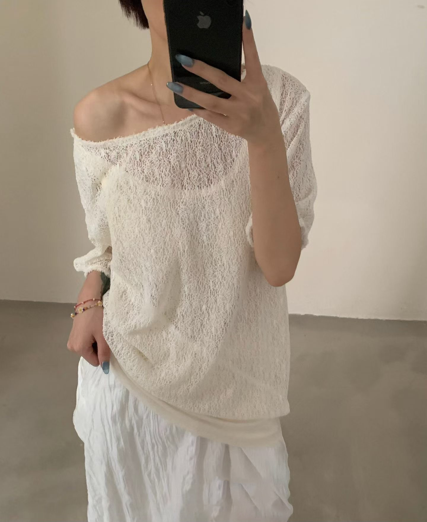 微透膚織紋感露肩大圓領上衣-F / 3色 (Elegant & Love)