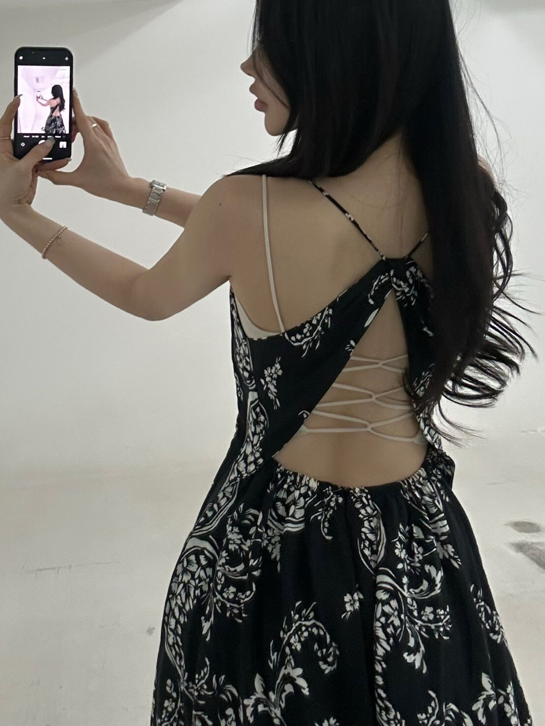 圖騰美背挖洞長洋裝