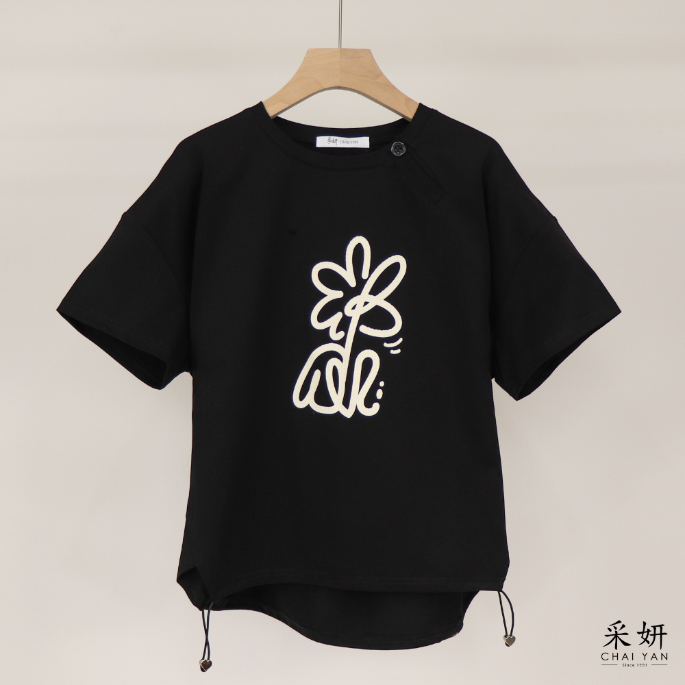 肩釦塗鴉膠印短袖上衣