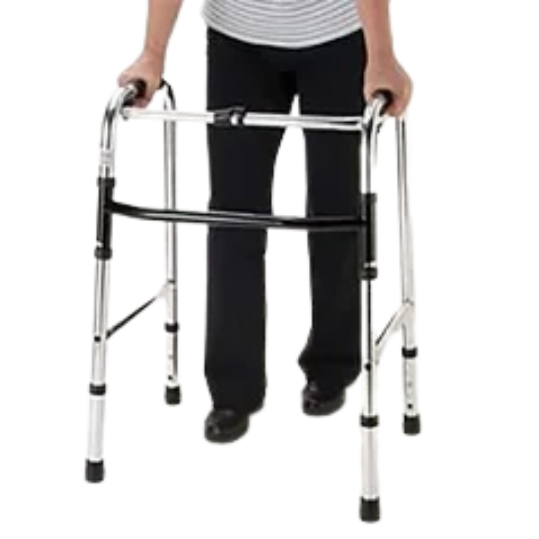 這款銀黑色的金屬摺疊式助行架專為長者及復康人士設計，提供穩固的步行輔助。結構輕巧且高度可調，手柄採用人體工學防滑設計，方便抓握。四腳底部配備黑色防滑橡膠塞，確保行走安全。適合作為老人助行架或術後復康器材使用，是香港常見的長者用品，能有效幫助行動不便者練習走路並預防跌倒。