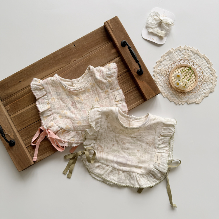 小碎花荷葉邊口水巾