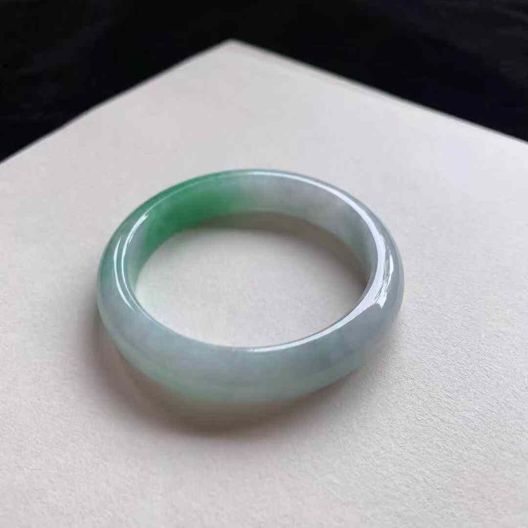 4175660 55.5mm陽綠翡翠正圈手鐲 (54-56)