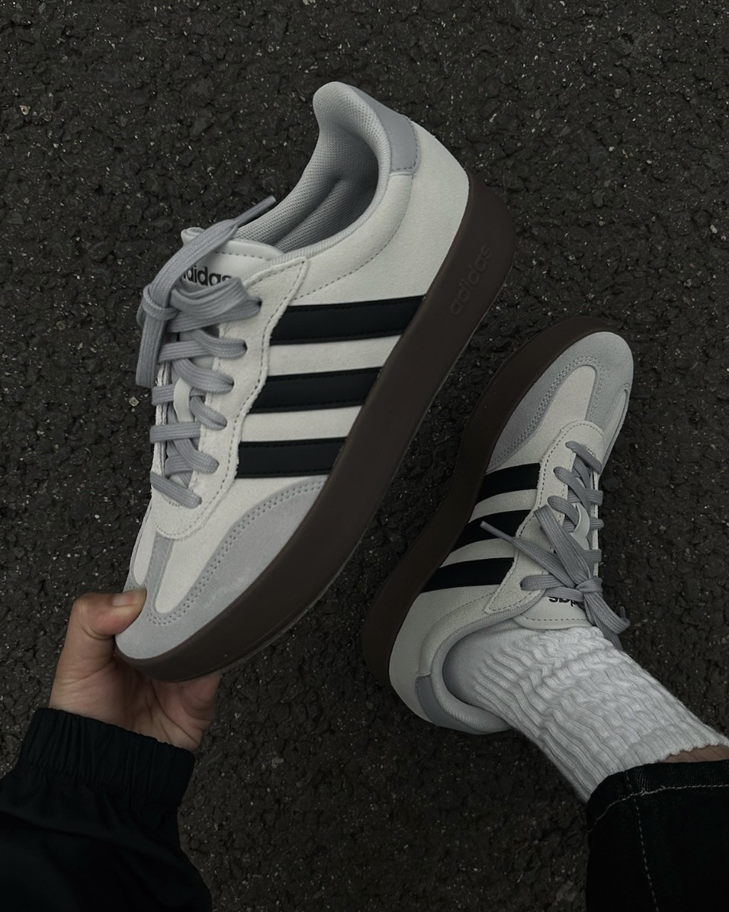 <灰常心動>Adidas Barreda 厚底 麂皮 燕麥奶灰