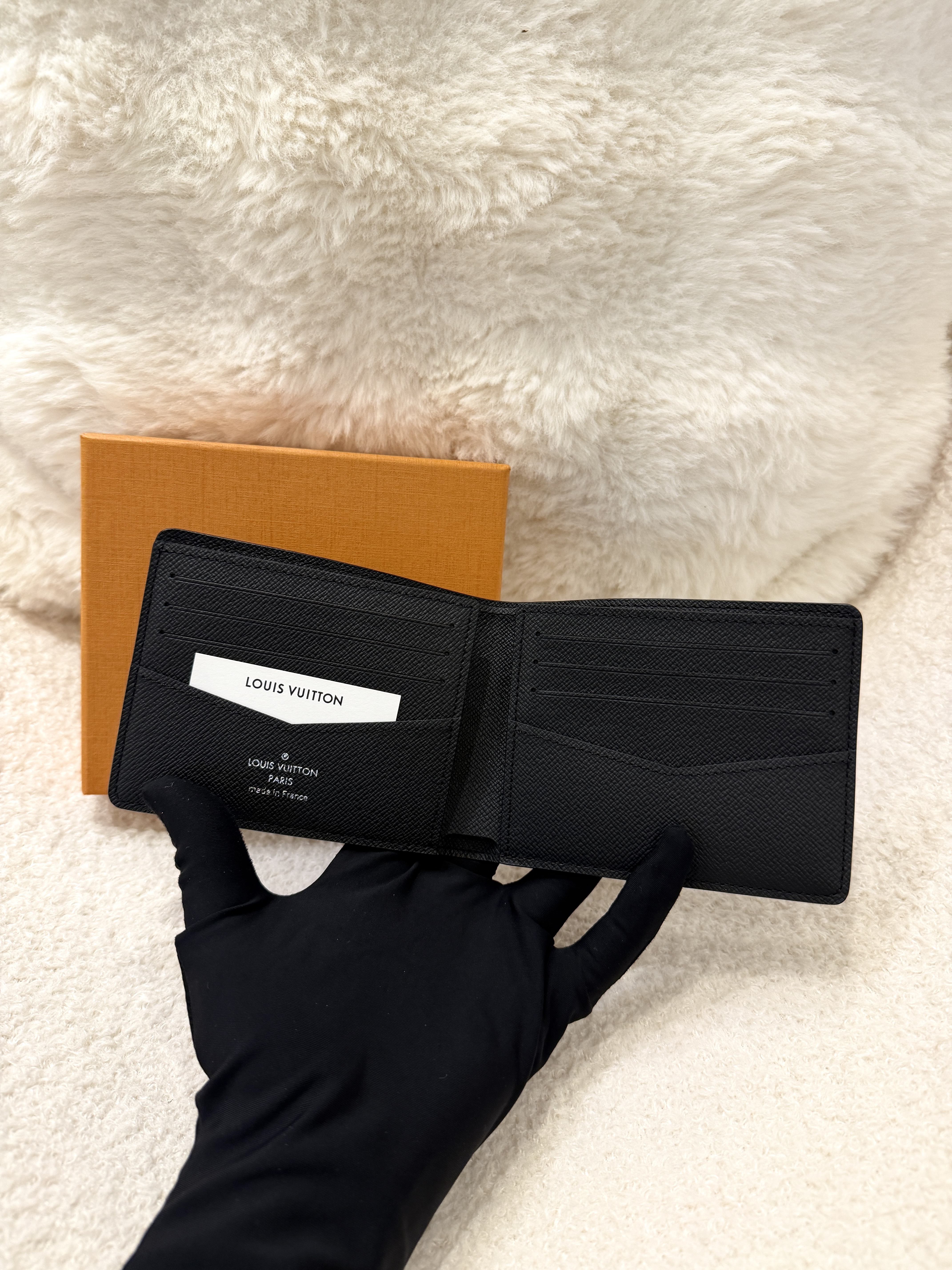 【全新閒置】Louis Vuitton LV Slender Logo壓印 皮革銀包 黑色