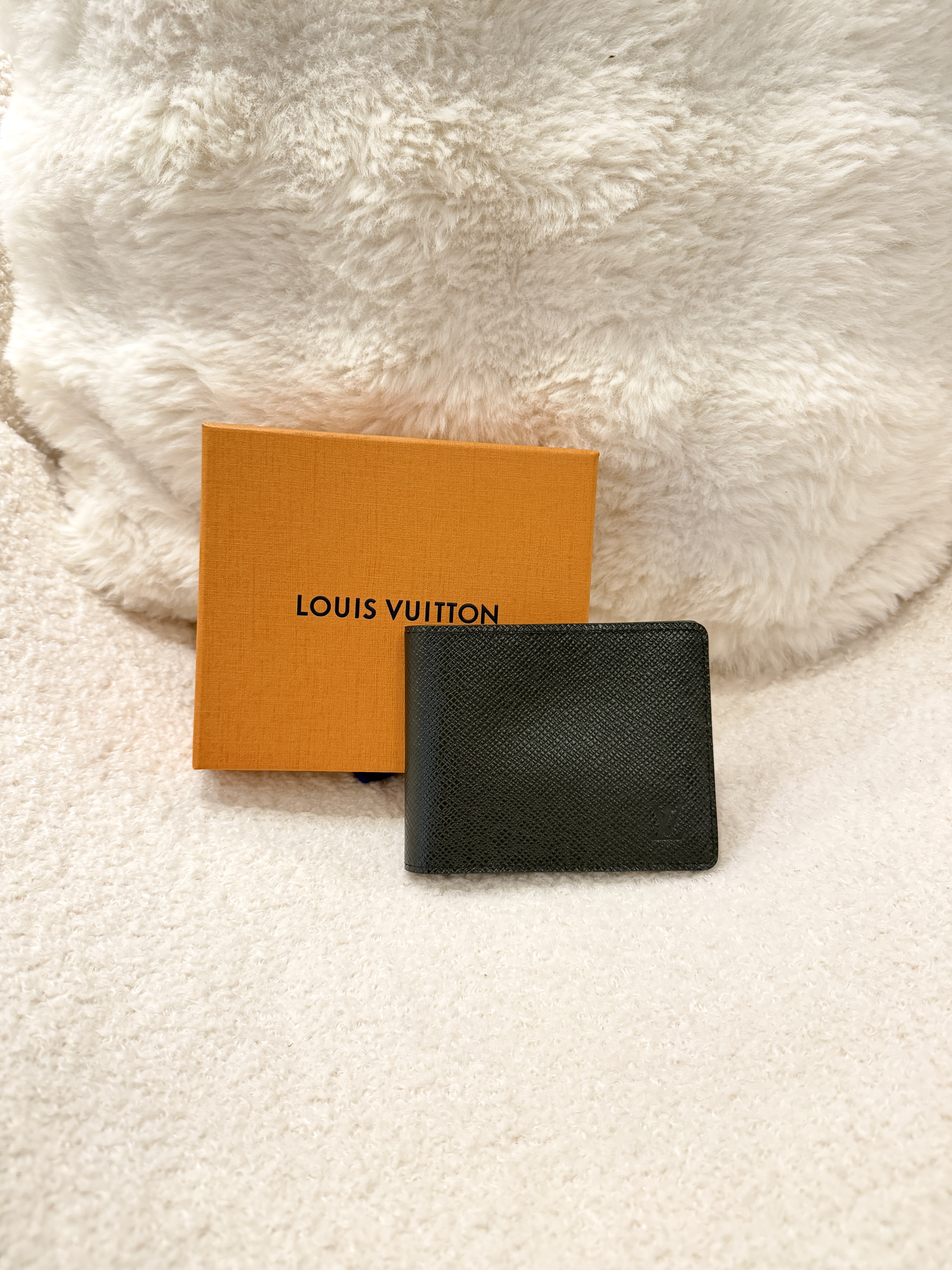 【全新閒置】Louis Vuitton LV Slender Logo壓印 皮革銀包 黑色