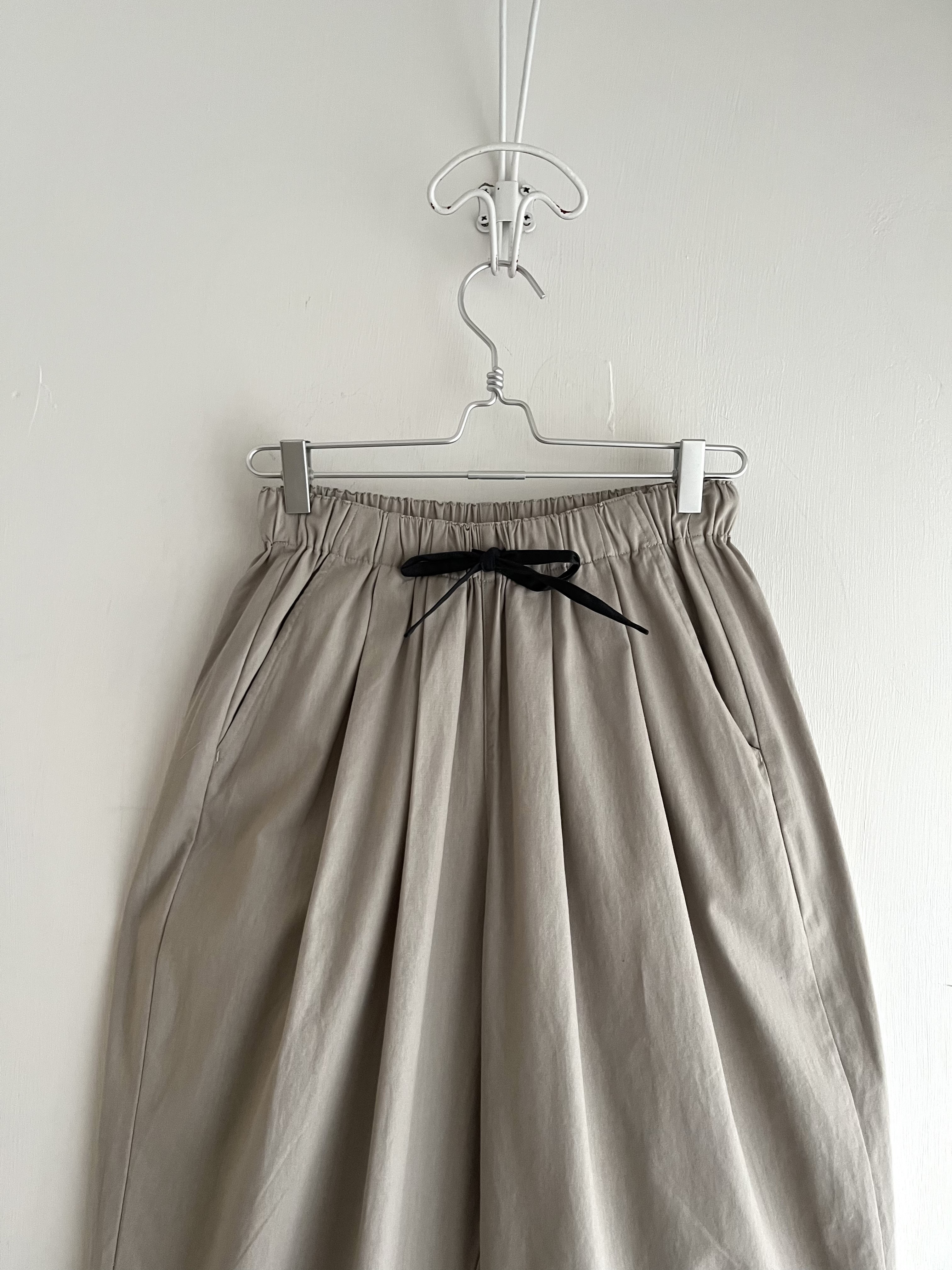 Kermu米色全橡筋褲